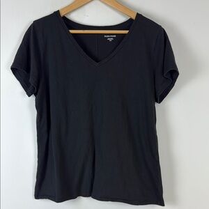 Eileen Fisher Black Fitted Cuffed Sleeve T-Shirt